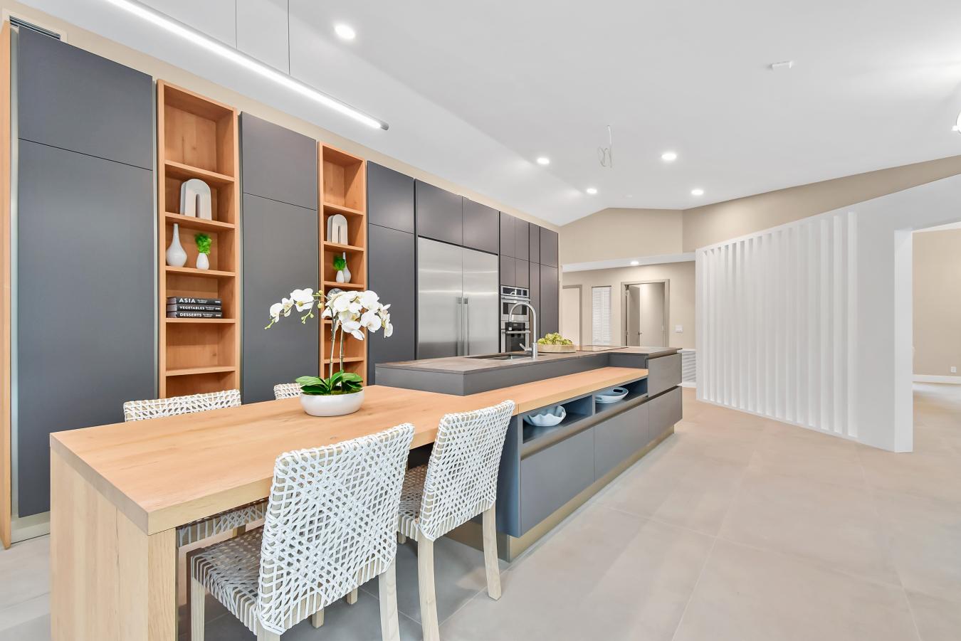 Weston, Florida, 33326, United States, 5 Bedrooms Bedrooms, ,2 BathroomsBathrooms,Residential,For Sale,1706914