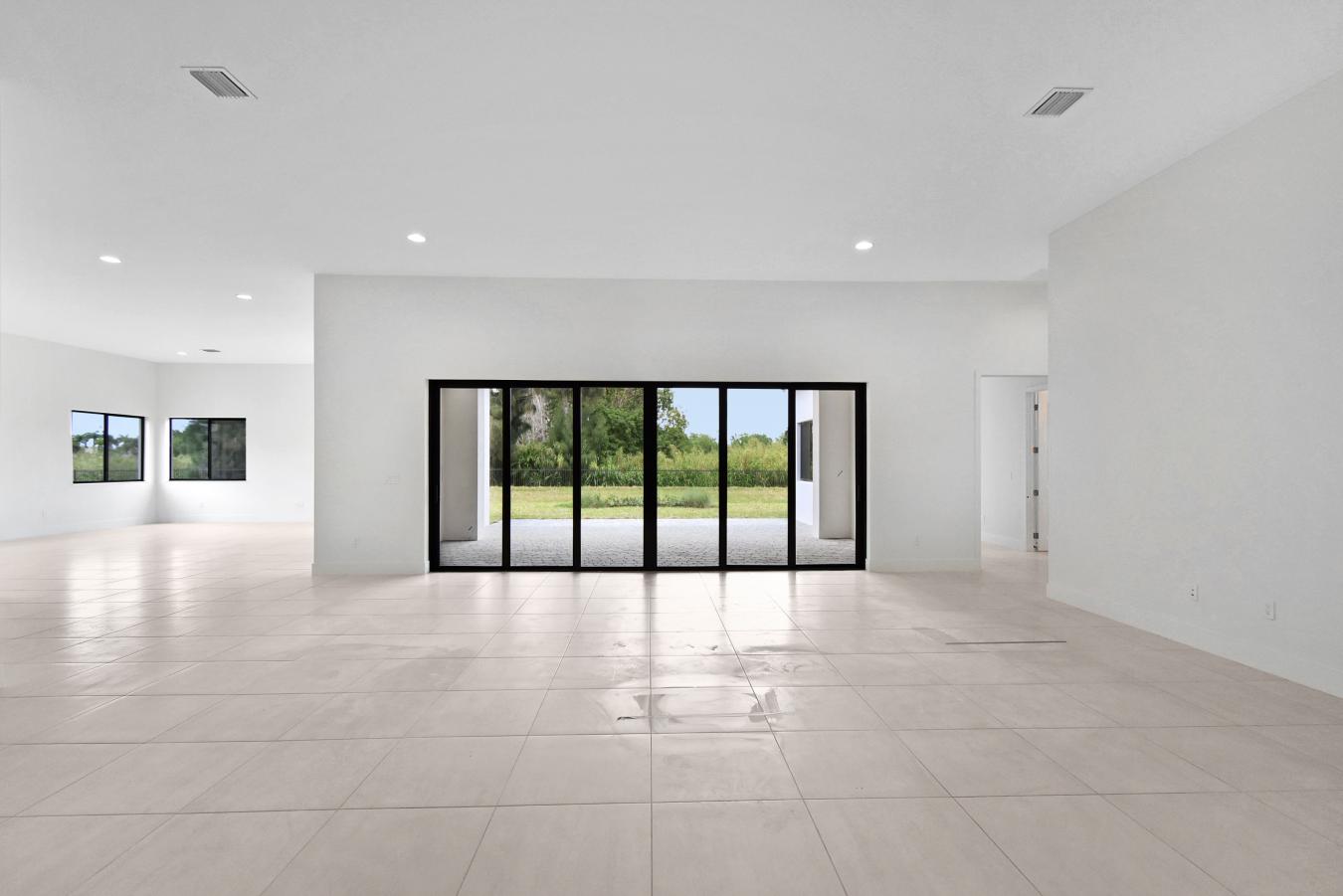 Weston, Florida, 33325, United States, 5 Bedrooms Bedrooms, ,4 BathroomsBathrooms,Residential,For Sale,1706908