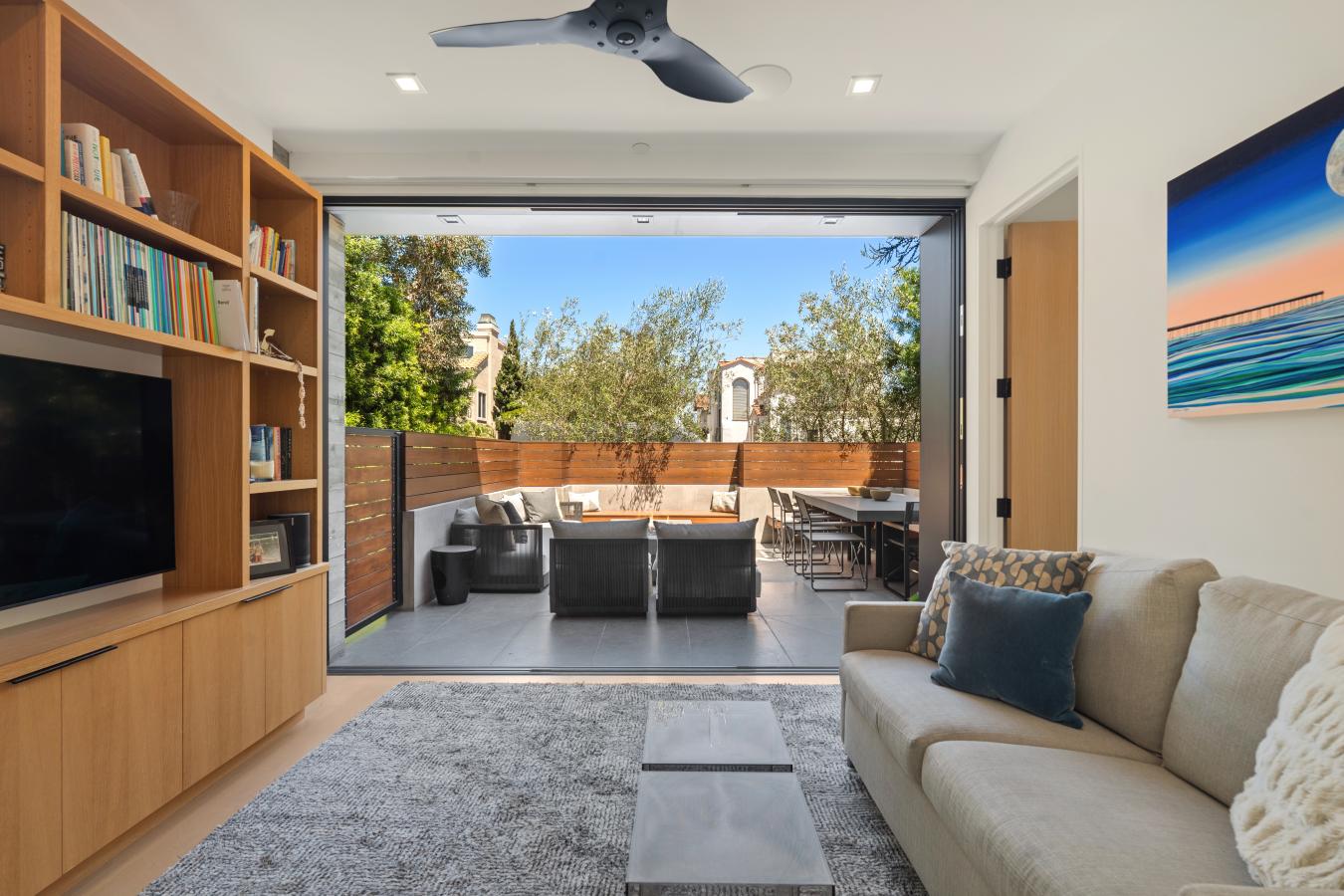 Redondo Beach, California, 90277, United States, 3 Bedrooms Bedrooms, ,2 BathroomsBathrooms,Residential,For Sale,1709478