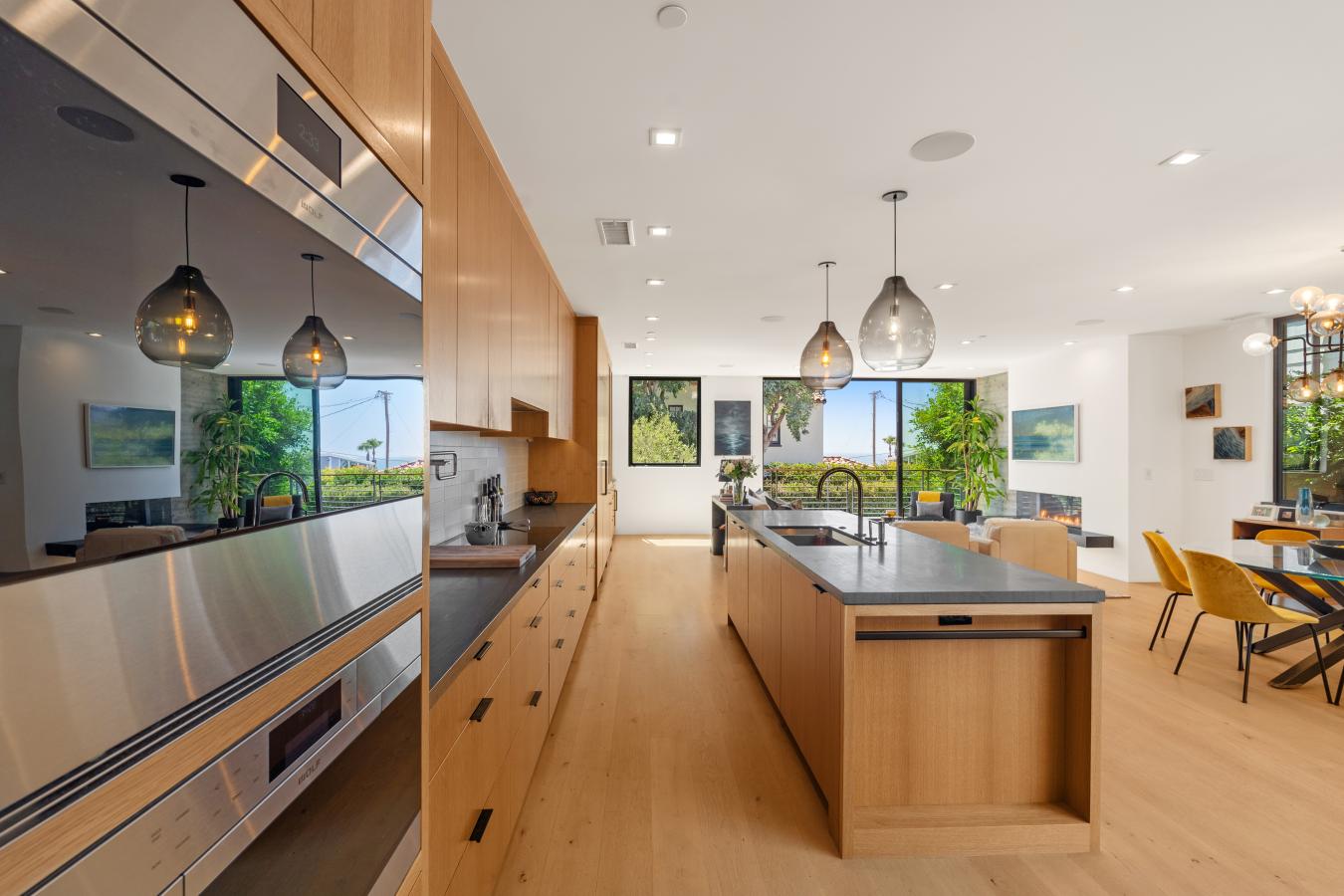 Redondo Beach, California, 90277, United States, 3 Bedrooms Bedrooms, ,2 BathroomsBathrooms,Residential,For Sale,1709478