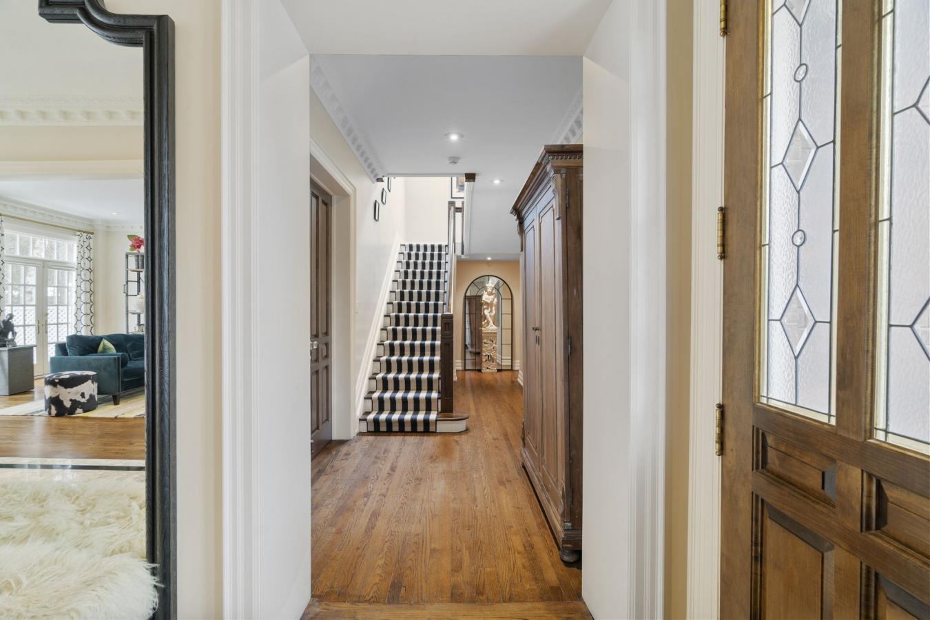 Toronto, ON, M4W 1P6, Canada, 4 Bedrooms Bedrooms, ,5 BathroomsBathrooms,Residential,For Sale,1709461