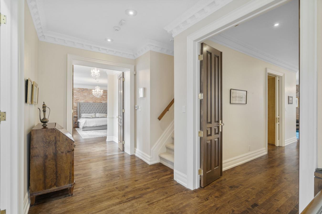 Toronto, ON, M4W 1P6, Canada, 4 Bedrooms Bedrooms, ,5 BathroomsBathrooms,Residential,For Sale,1709461