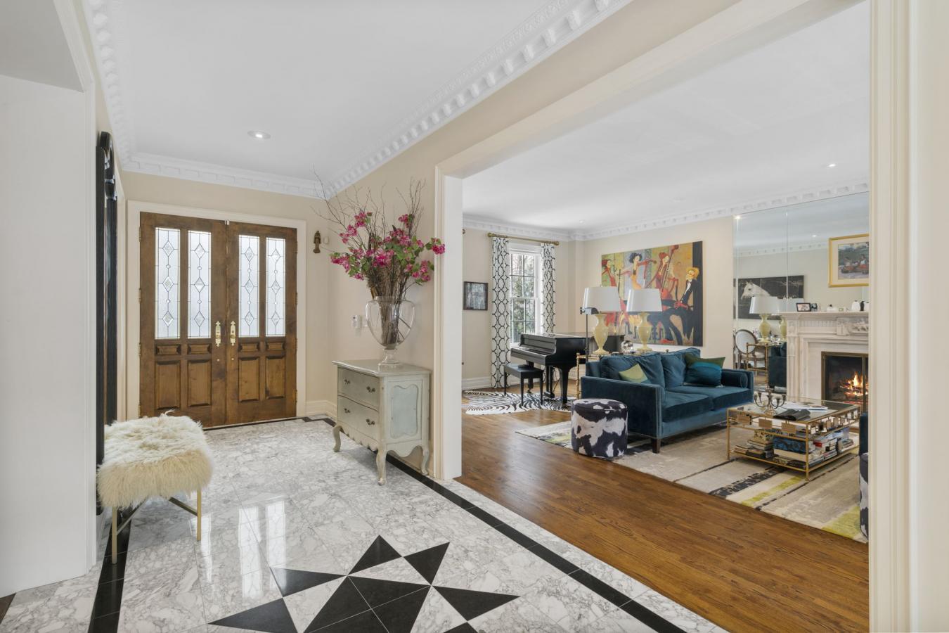 Toronto, ON, M4W 1P6, Canada, 4 Bedrooms Bedrooms, ,5 BathroomsBathrooms,Residential,For Sale,1709461