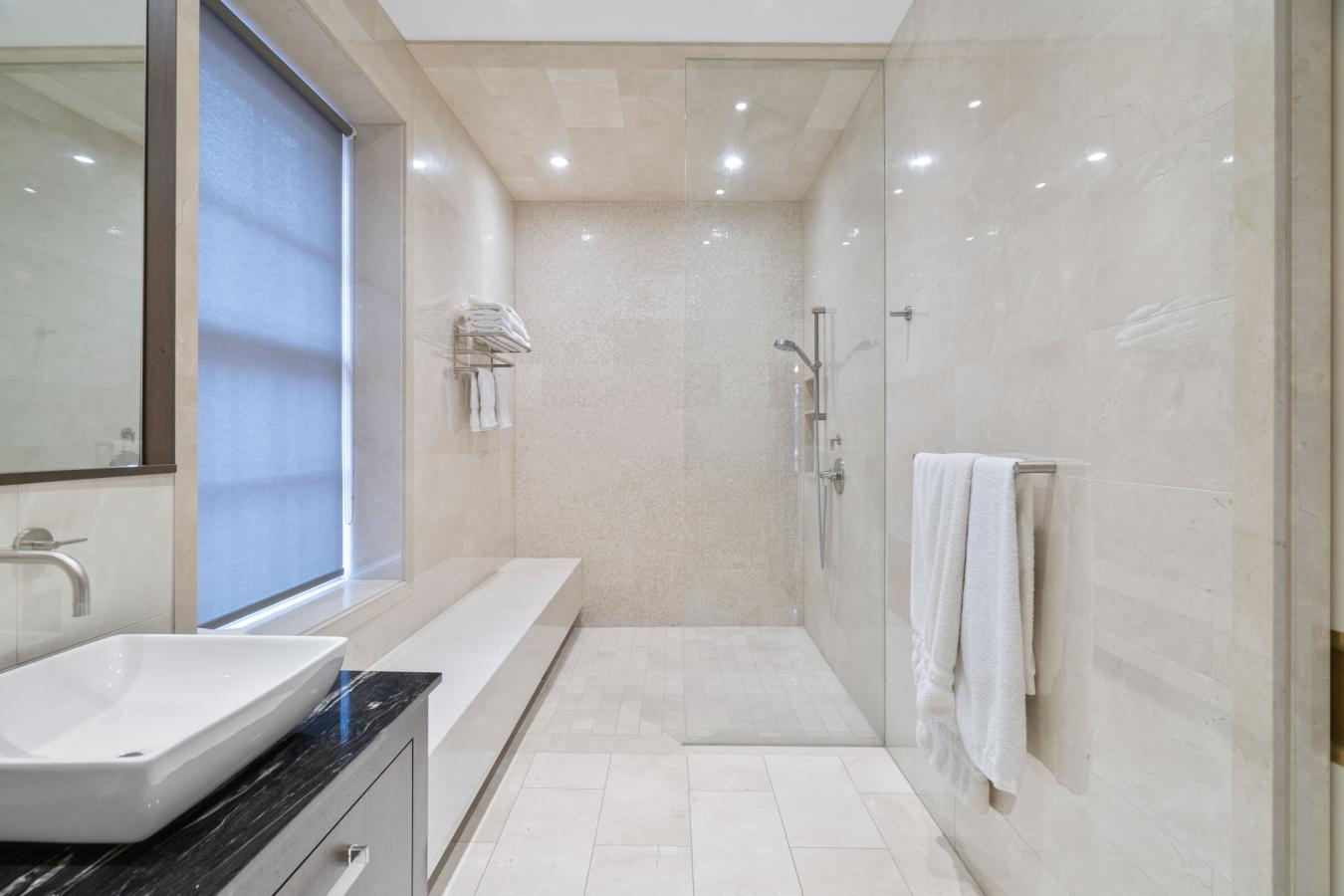 Toronto, ON, M4W 1P6, Canada, 4 Bedrooms Bedrooms, ,5 BathroomsBathrooms,Residential,For Sale,1709461