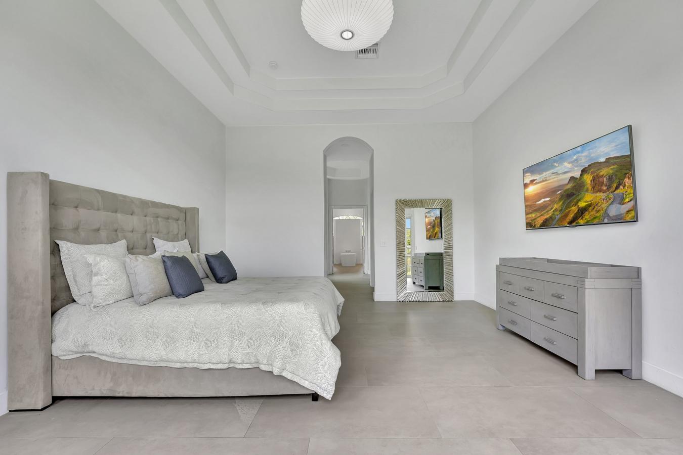 Weston, Florida, 33332, United States, 5 Bedrooms Bedrooms, ,4 BathroomsBathrooms,Residential,For Sale,1715034