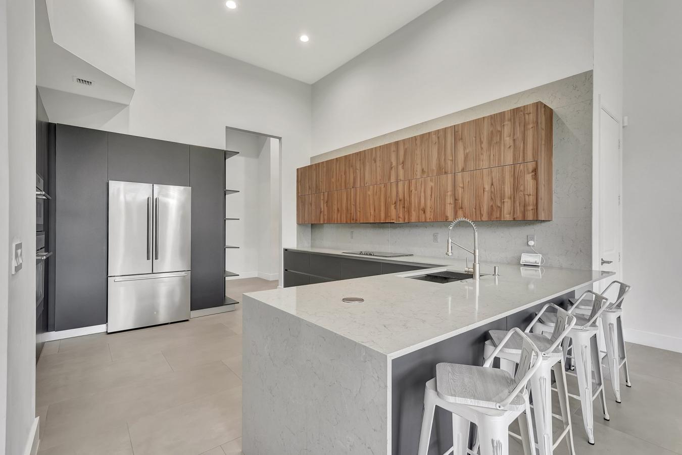 Weston, Florida, 33332, United States, 5 Bedrooms Bedrooms, ,4 BathroomsBathrooms,Residential,For Sale,1715034