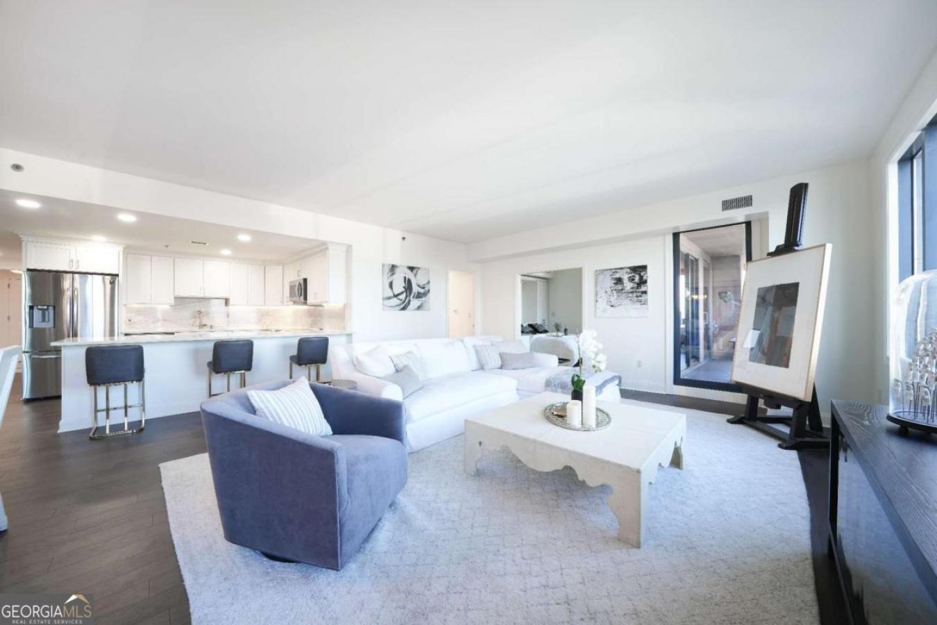 Atlanta, Georgia, 30309, United States, 2 Bedrooms Bedrooms, ,2 BathroomsBathrooms,Residential,For Sale,1709446