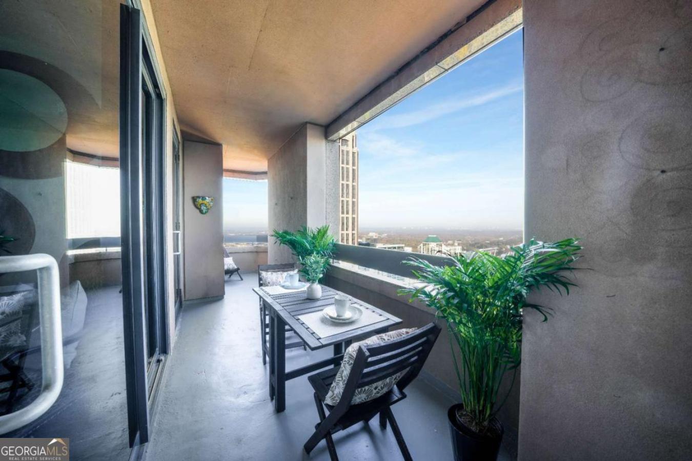 Atlanta, Georgia, 30309, United States, 2 Bedrooms Bedrooms, ,2 BathroomsBathrooms,Residential,For Sale,1709446