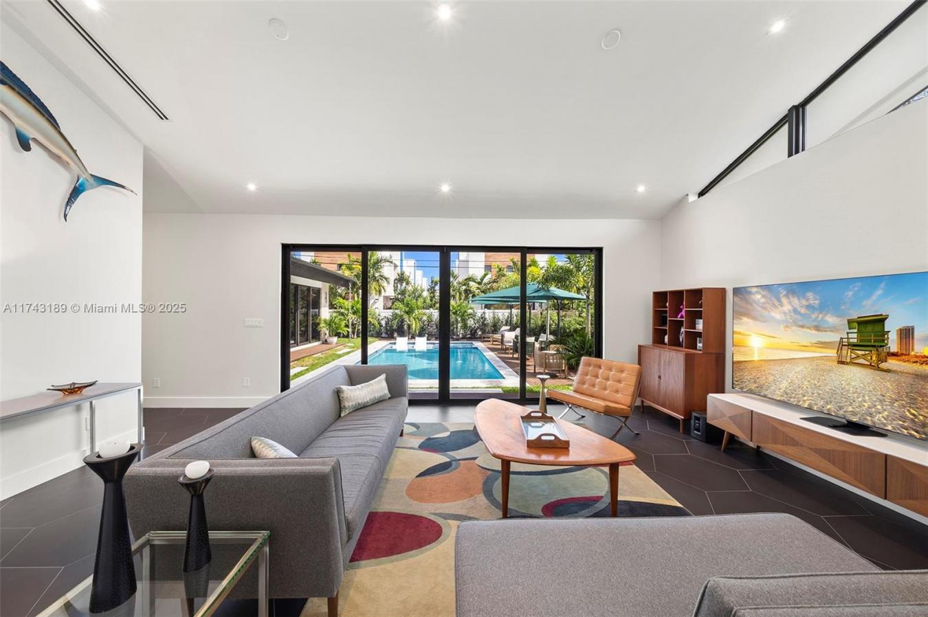 Wilton Manors, Florida, 33334, United States, 3 Bedrooms Bedrooms, ,2 BathroomsBathrooms,Residential,For Sale,1709441