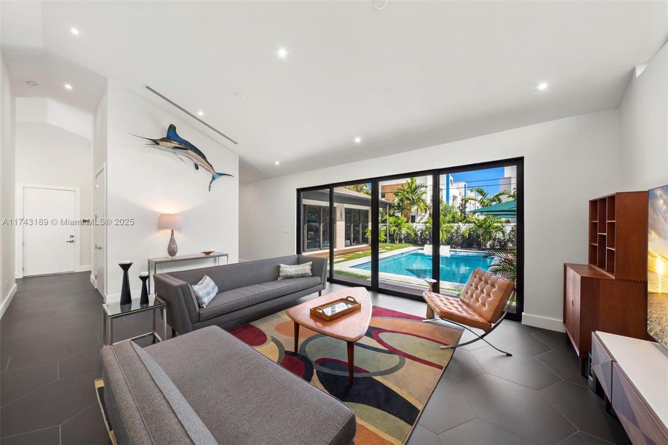 Wilton Manors, Florida, 33334, United States, 3 Bedrooms Bedrooms, ,2 BathroomsBathrooms,Residential,For Sale,1709441