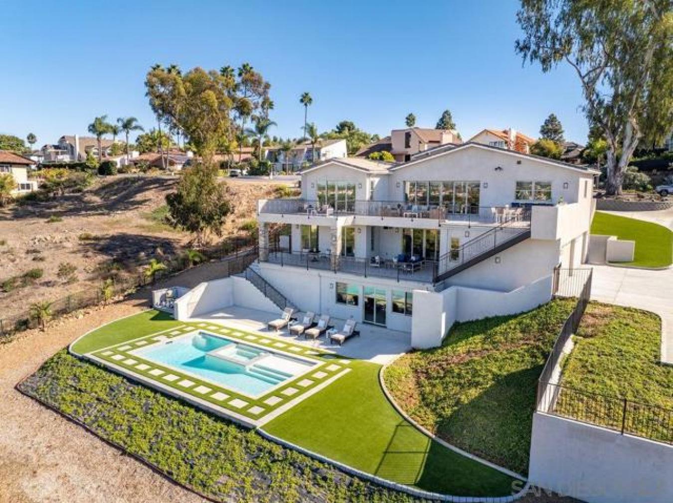 Carlsbad, California, 92009, United States, 5 Bedrooms Bedrooms, ,5 BathroomsBathrooms,Residential,For Sale,1709440