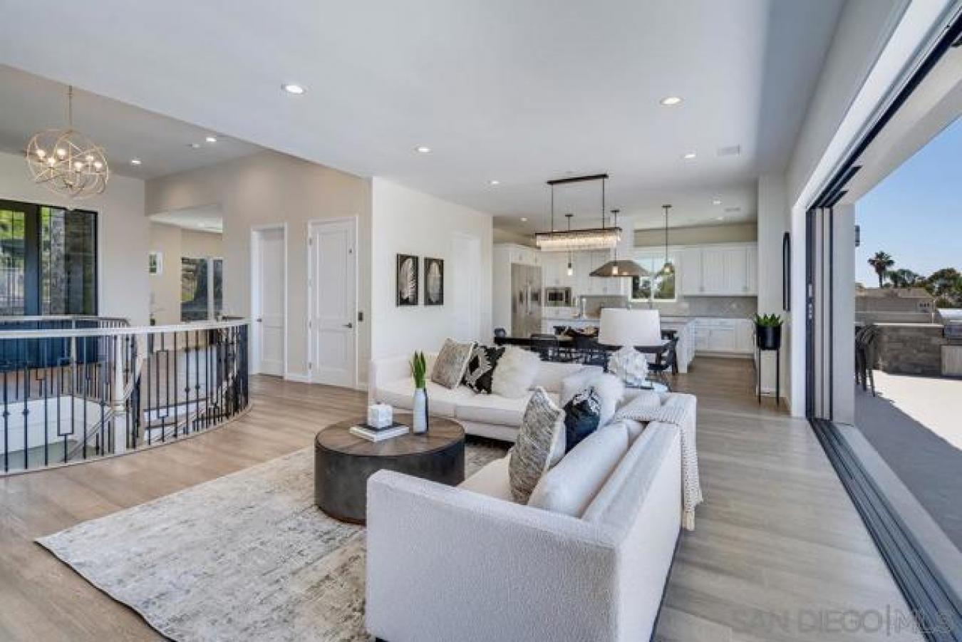 Carlsbad, California, 92009, United States, 5 Bedrooms Bedrooms, ,5 BathroomsBathrooms,Residential,For Sale,1709440