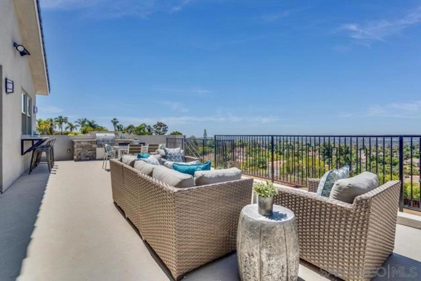Carlsbad, California, 92009, United States, 5 Bedrooms Bedrooms, ,5 BathroomsBathrooms,Residential,For Sale,1709440