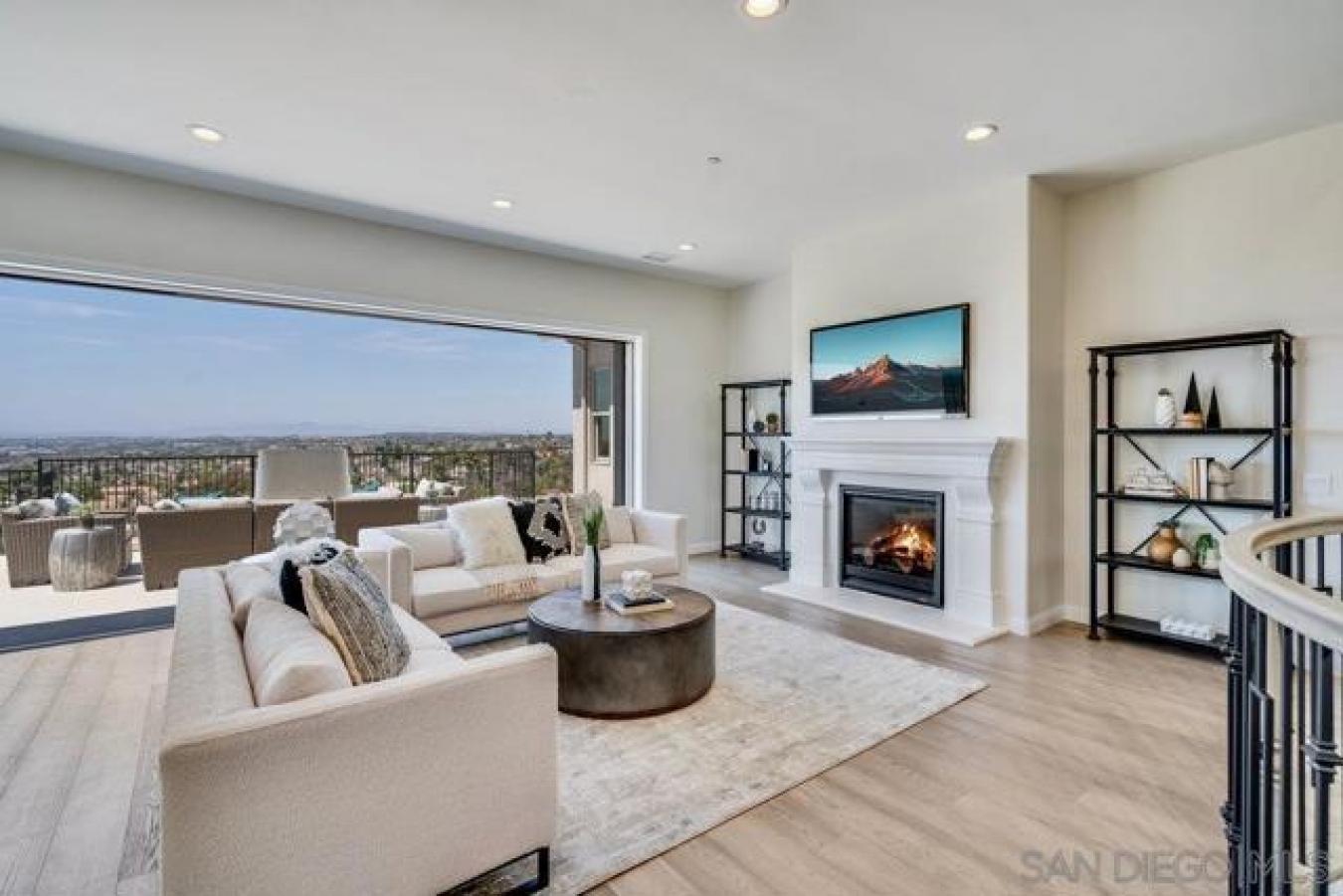 Carlsbad, California, 92009, United States, 5 Bedrooms Bedrooms, ,5 BathroomsBathrooms,Residential,For Sale,1709440