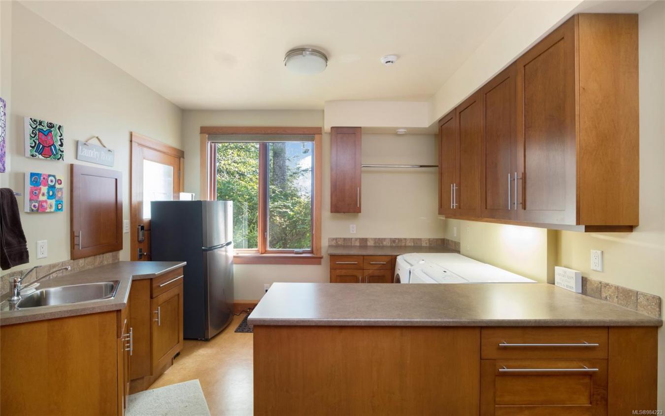 Sooke, BC, V9Z 1G9, Canada, 5 Bedrooms Bedrooms, ,Residential,For Sale,1714944