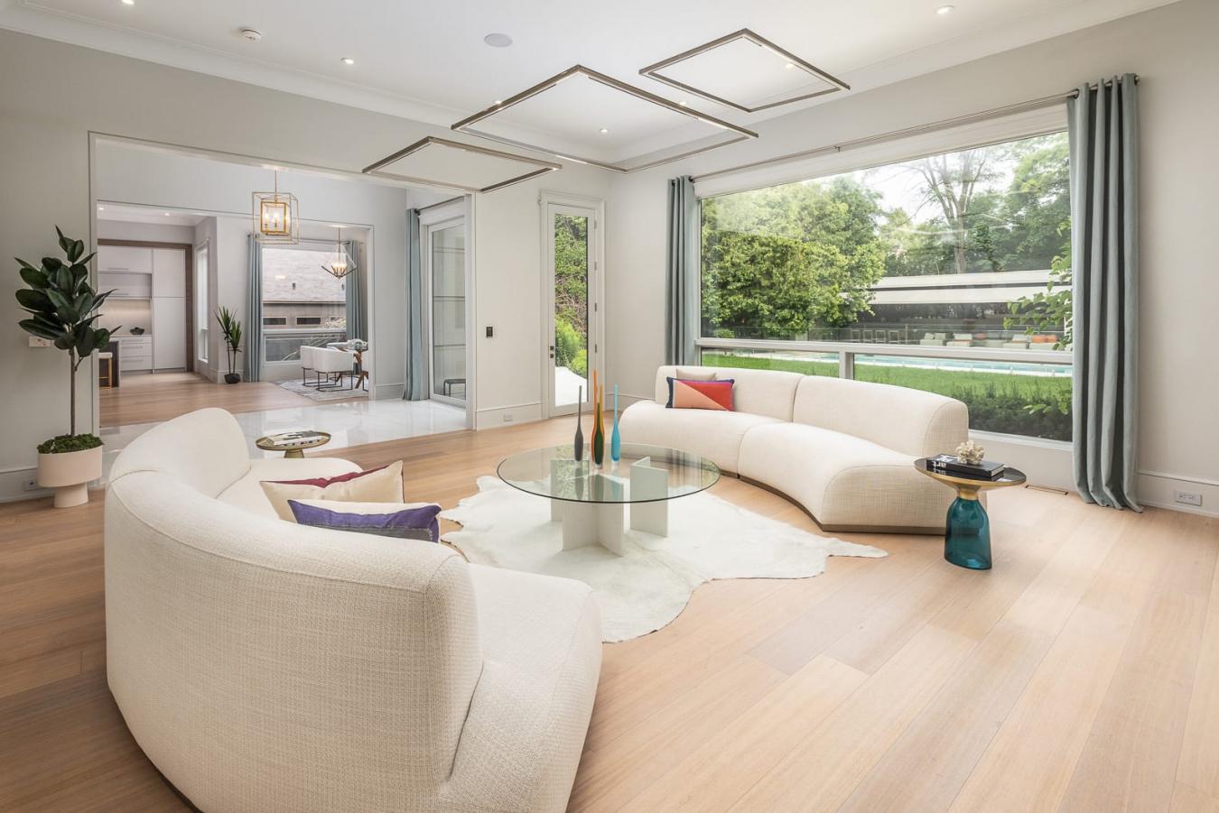 Toronto, ON, M2L 2K3, Canada, 5 Bedrooms Bedrooms, ,10 BathroomsBathrooms,Residential,For Sale,1714940
