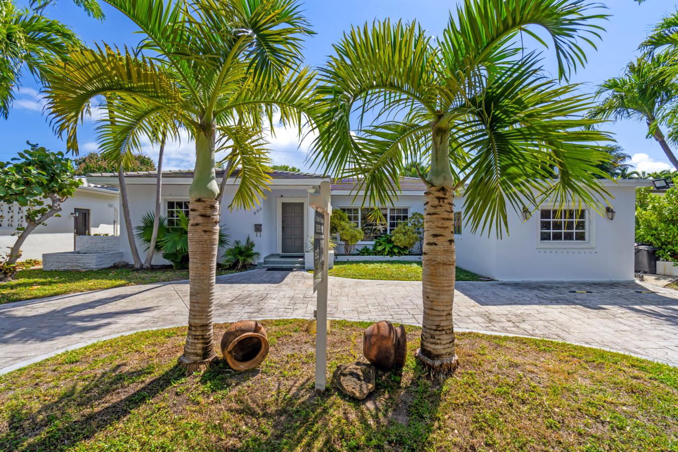 Miami Beach, Florida, 33141, United States, 3 Bedrooms Bedrooms, ,2 BathroomsBathrooms,Residential,For Sale,1714938