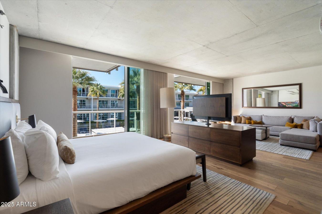 Paradise Valley, Arizona, 85253, United States, 1 Bedroom Bedrooms, ,Residential,For Sale,1714927