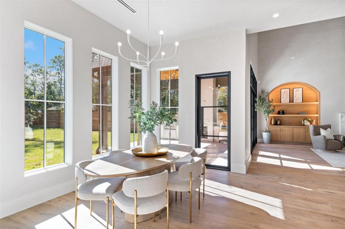 Houston, Texas, 77024, United States, 6 Bedrooms Bedrooms, ,6 BathroomsBathrooms,Residential,For Sale,1714922