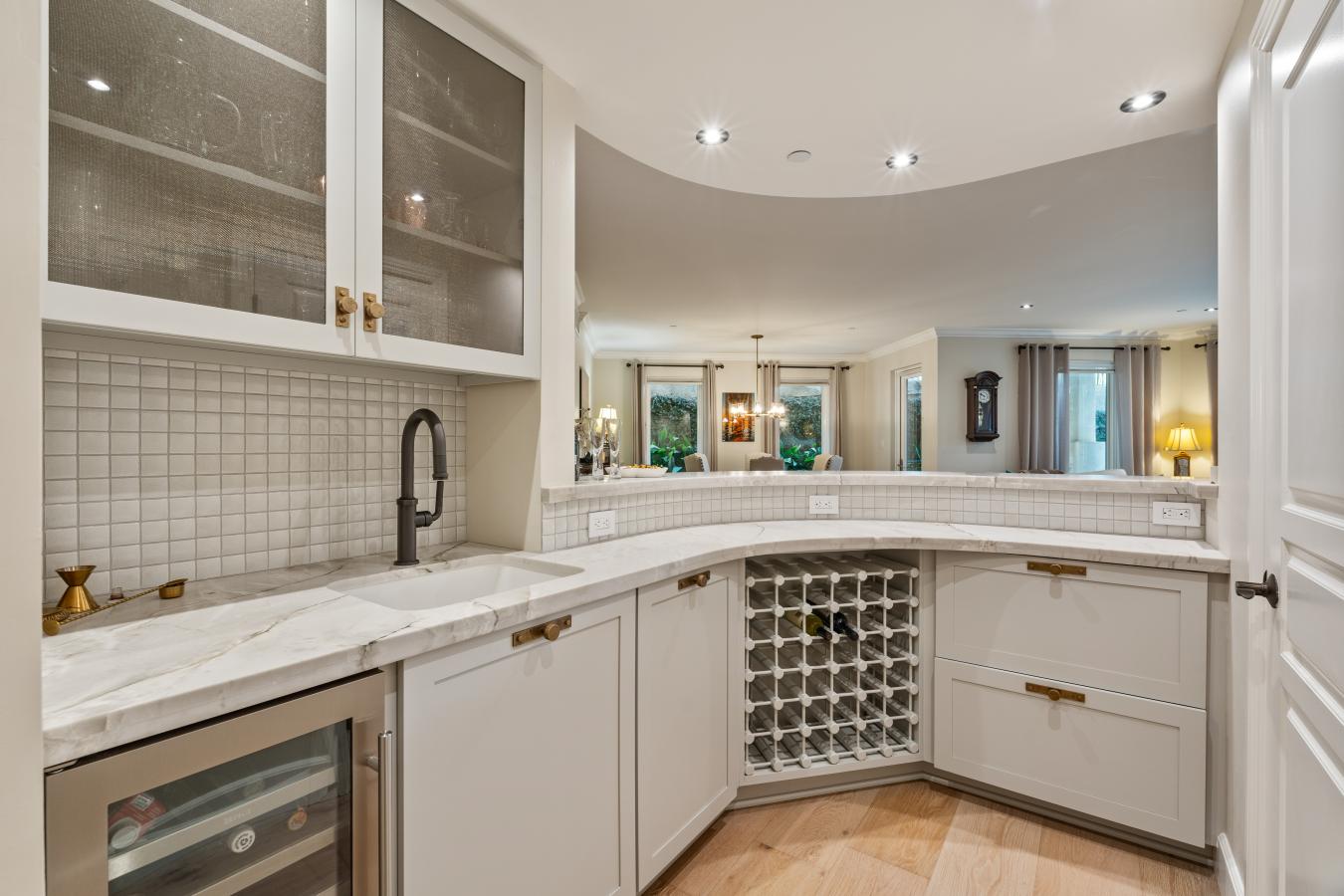 La Jolla, California, 92037, United States, 3 Bedrooms Bedrooms, ,2 BathroomsBathrooms,Residential,For Sale,1714915