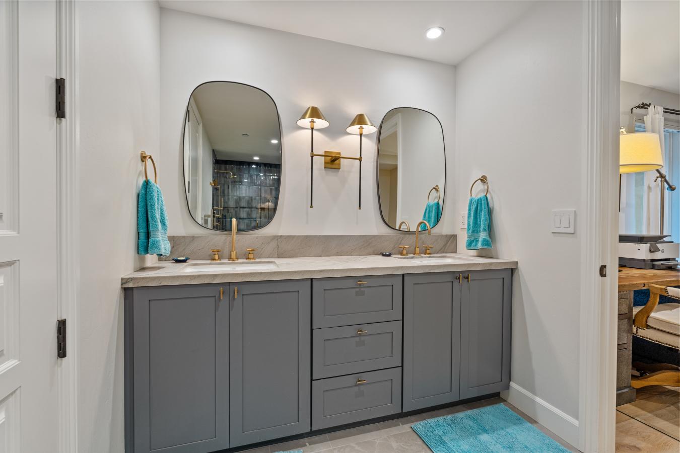 La Jolla, California, 92037, United States, 3 Bedrooms Bedrooms, ,2 BathroomsBathrooms,Residential,For Sale,1714915