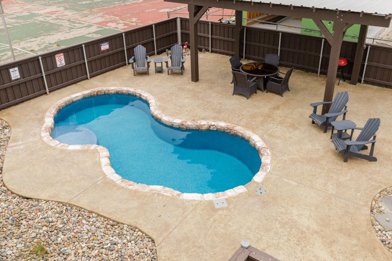 Port Aransas, Texas, 78373, United States, 3 Bedrooms Bedrooms, ,2 BathroomsBathrooms,Residential,For Sale,1714914
