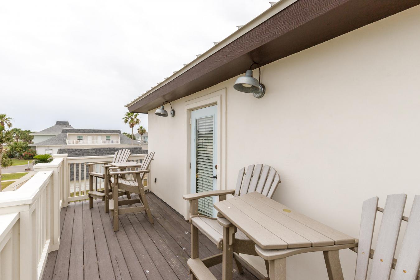 Port Aransas, Texas, 78373, United States, 3 Bedrooms Bedrooms, ,2 BathroomsBathrooms,Residential,For Sale,1714914