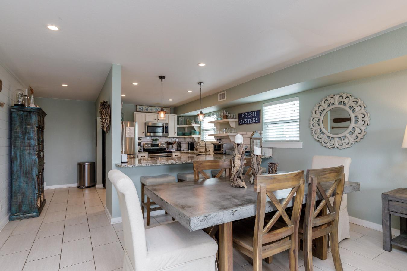 Port Aransas, Texas, 78373, United States, 3 Bedrooms Bedrooms, ,2 BathroomsBathrooms,Residential,For Sale,1714914
