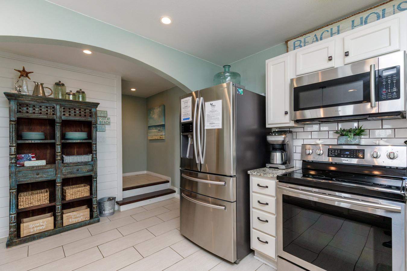 Port Aransas, Texas, 78373, United States, 3 Bedrooms Bedrooms, ,2 BathroomsBathrooms,Residential,For Sale,1714914