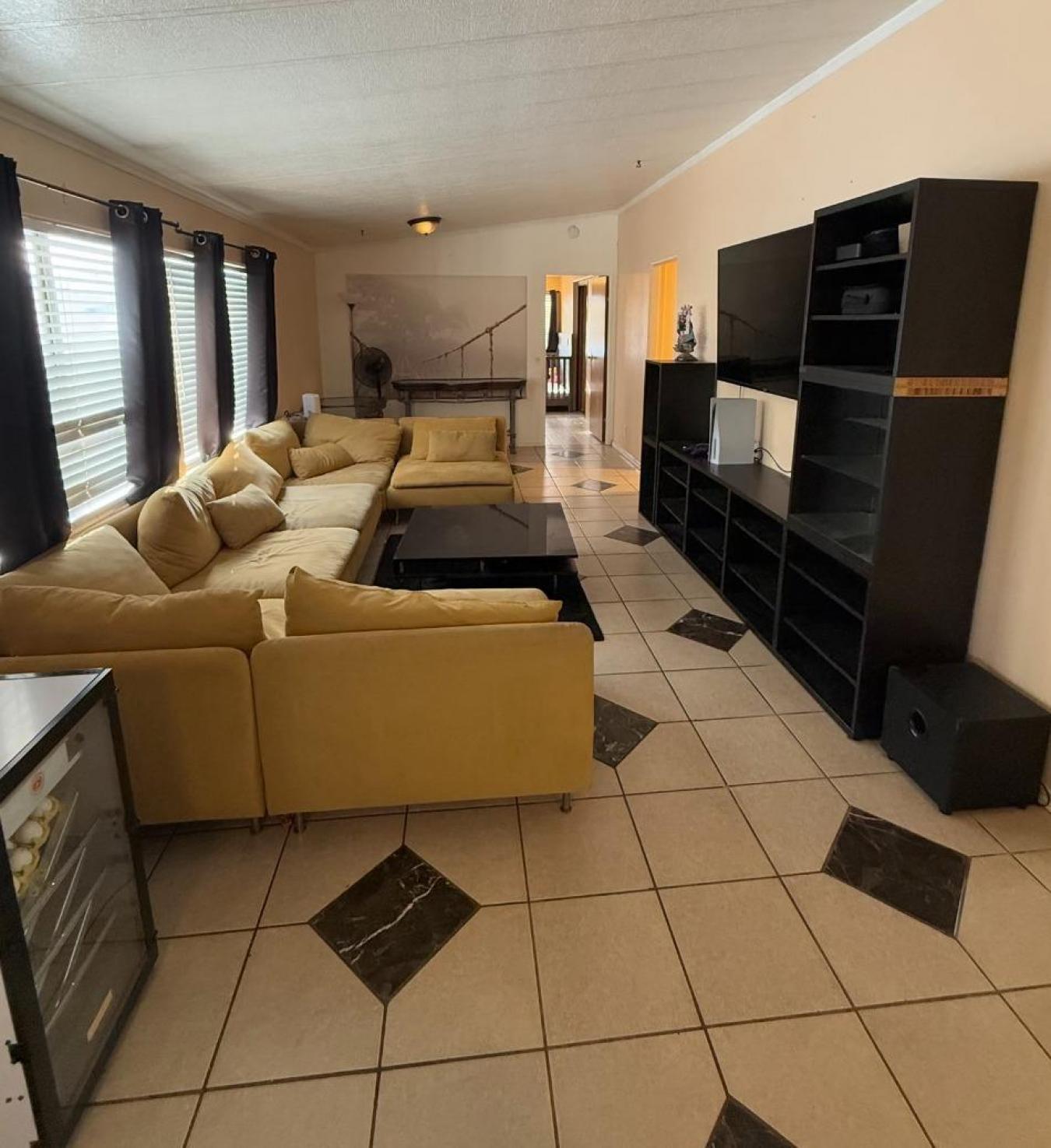 Looking for a cozy, affordable home in a prime location? This charming – image 17