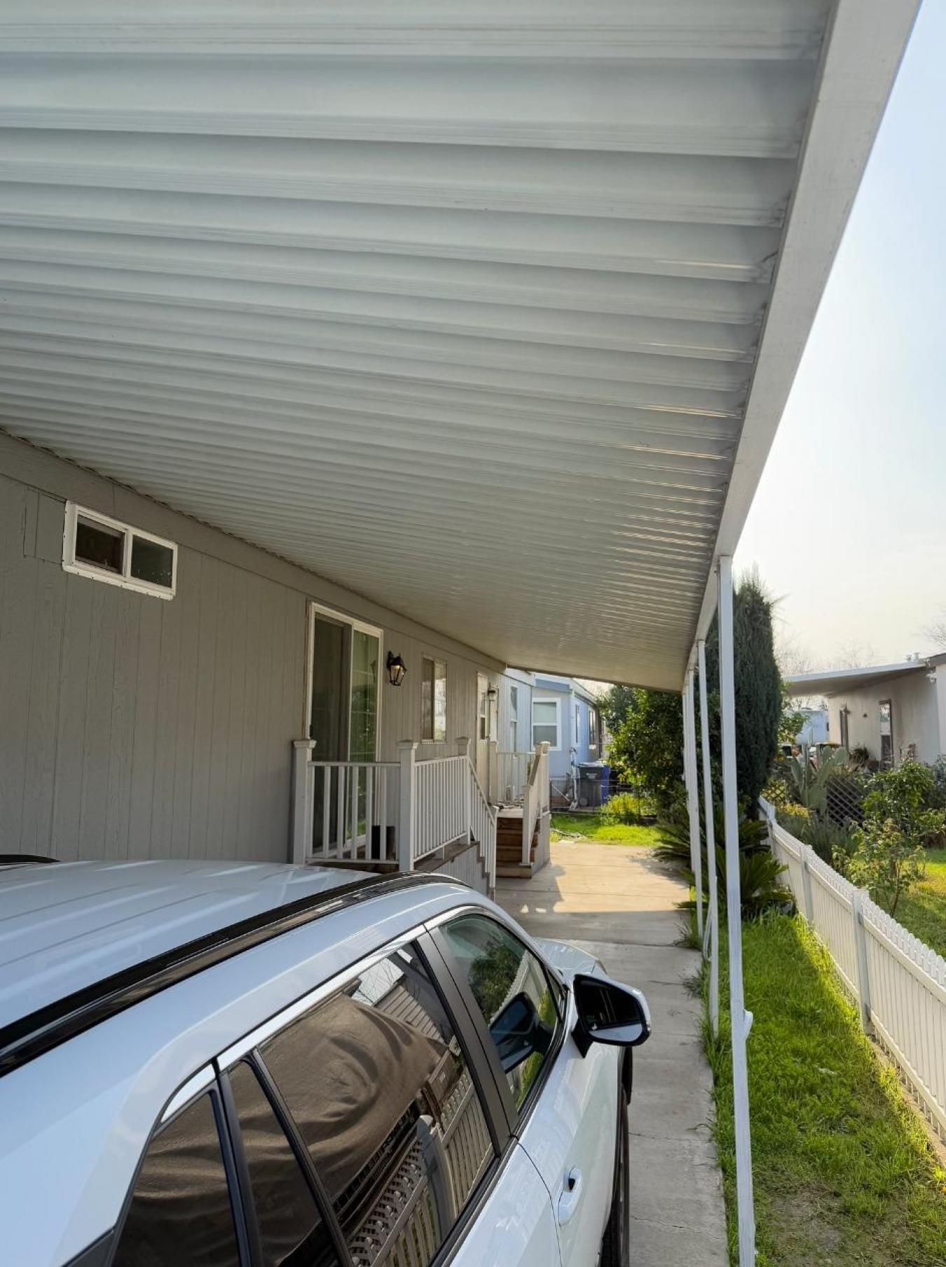 Looking for a cozy, affordable home in a prime location? This charming – image 9