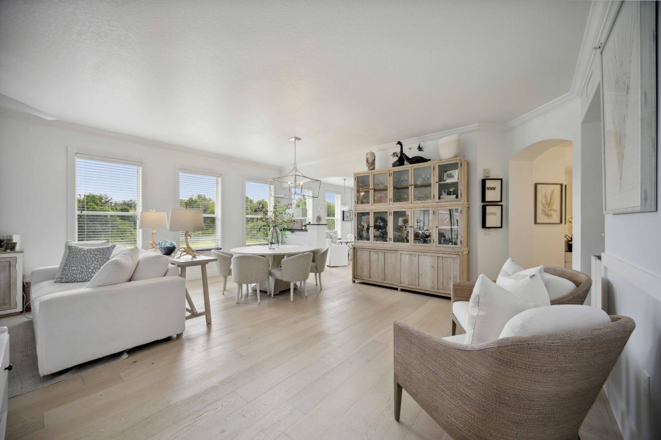 SARASOTA, Florida, 34235, United States, 3 Bedrooms Bedrooms, ,3 BathroomsBathrooms,Residential,For Sale,1714873