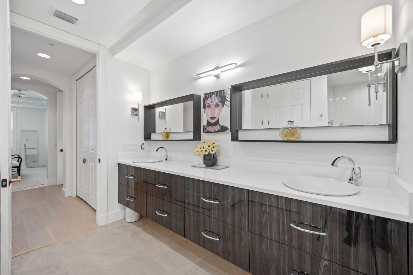 SARASOTA, Florida, 34235, United States, 3 Bedrooms Bedrooms, ,3 BathroomsBathrooms,Residential,For Sale,1714873