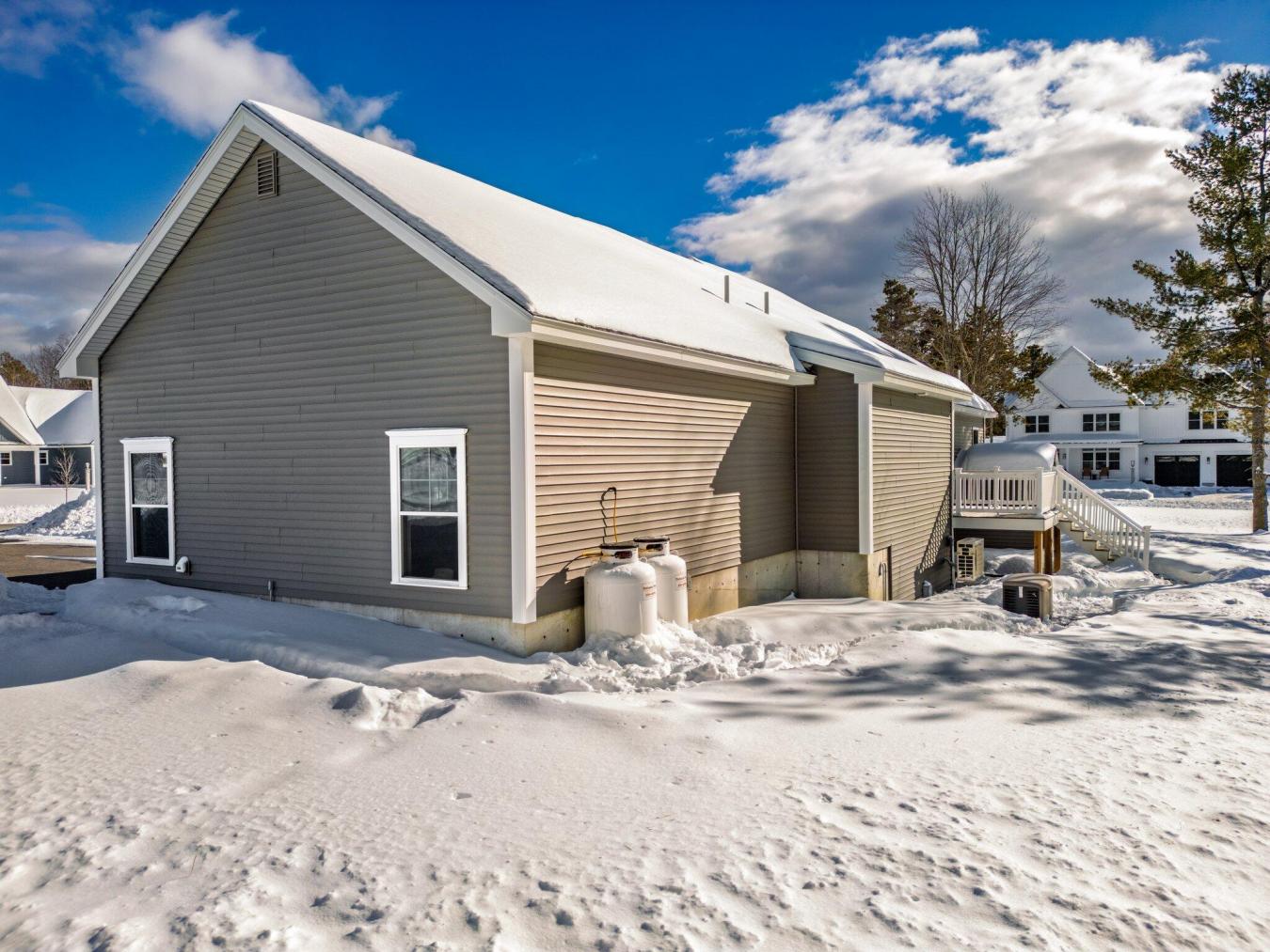 Old Orchard Beach, Maine, 04064, United States, 3 Bedrooms Bedrooms, ,2 BathroomsBathrooms,Residential,For Sale,1714862