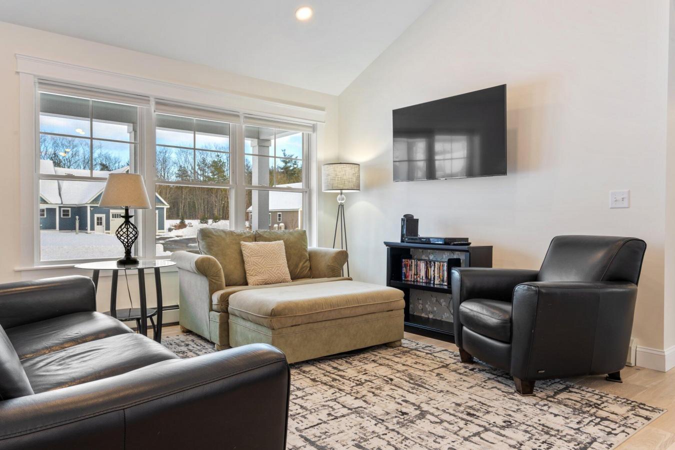 Old Orchard Beach, Maine, 04064, United States, 3 Bedrooms Bedrooms, ,2 BathroomsBathrooms,Residential,For Sale,1714862