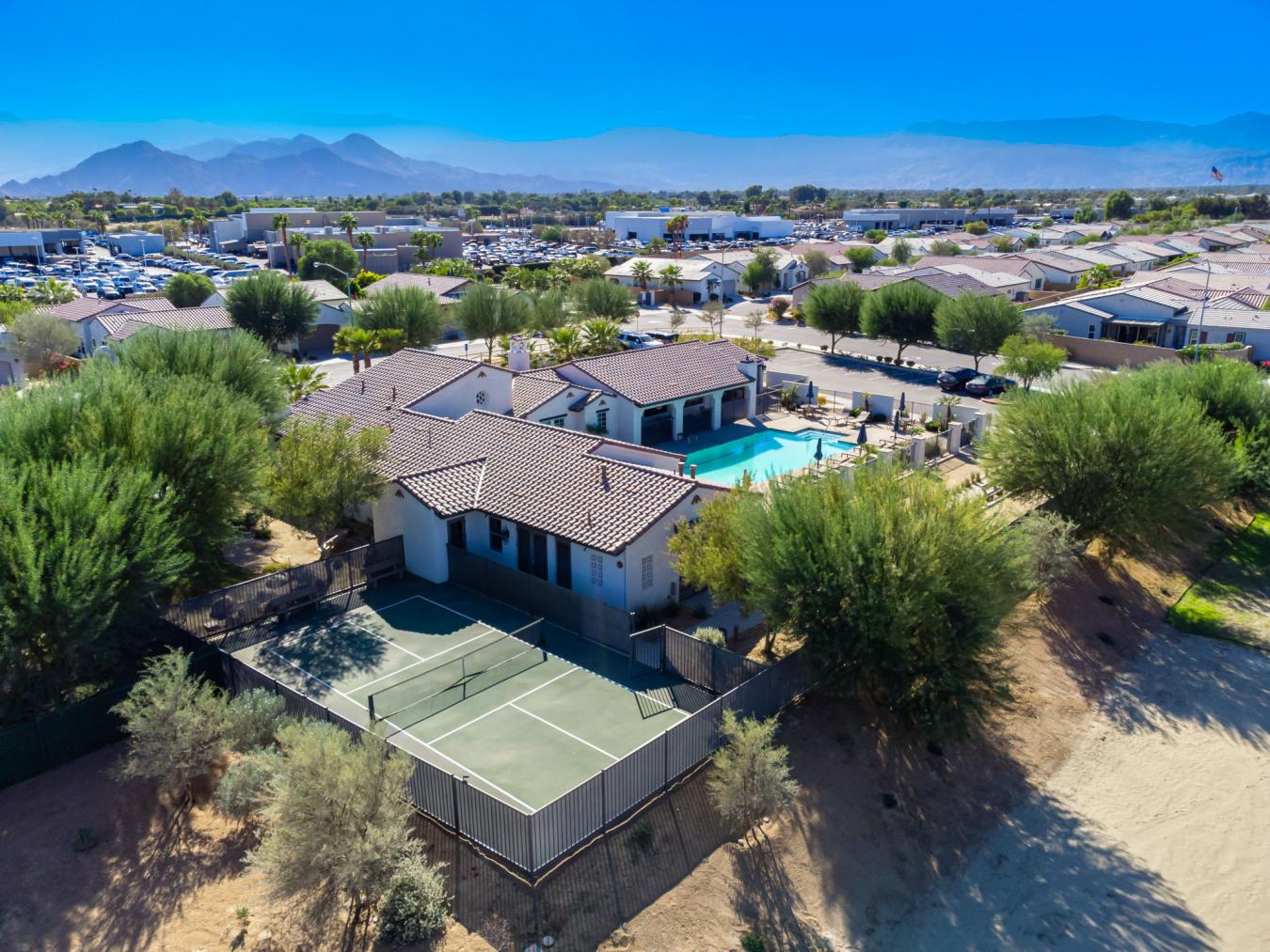 Price Reduction ~ Seller is Motivated! Fall in love with this Beautifu – image 5