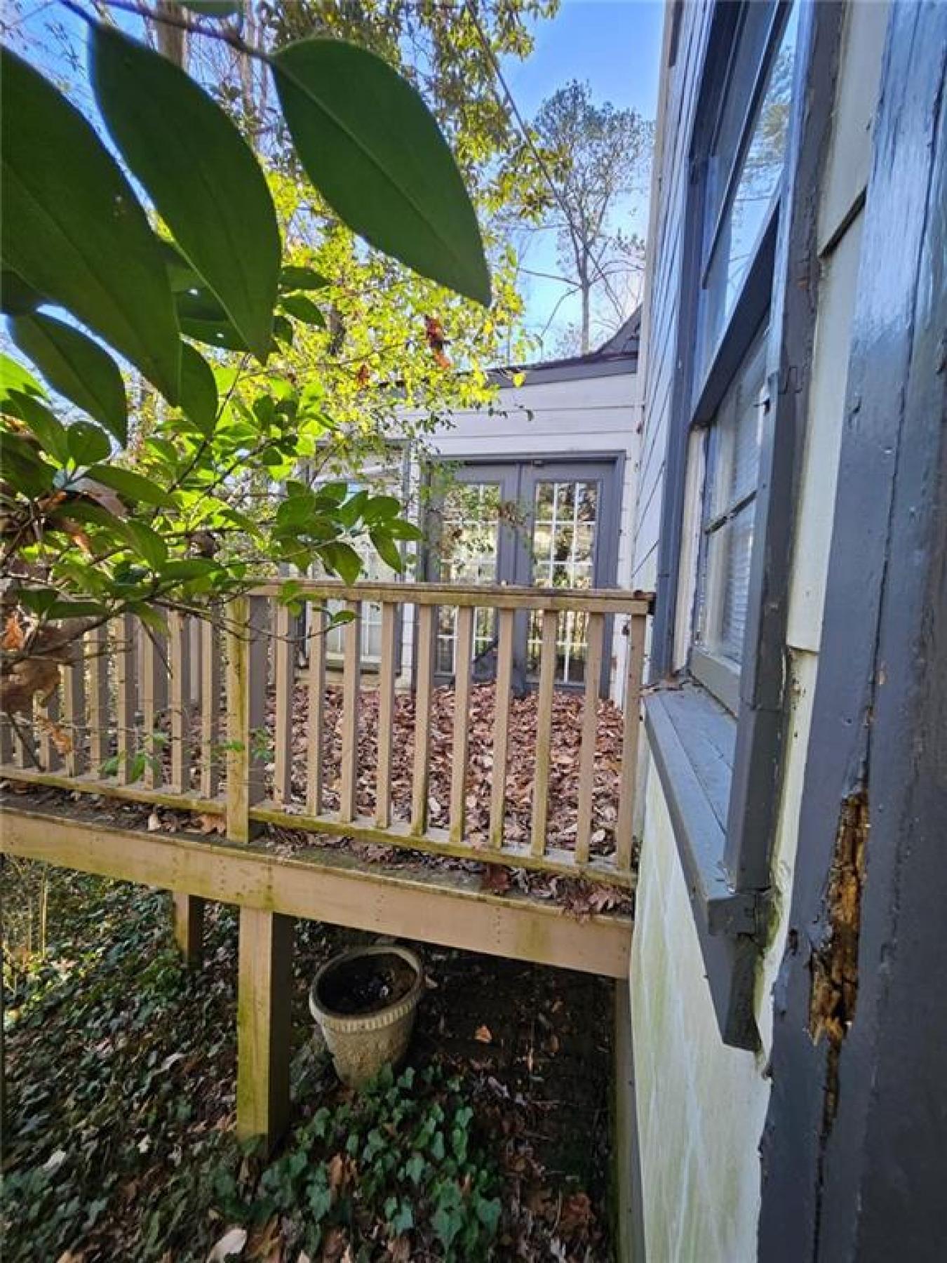 Atlanta, Georgia, 30342, United States, 3 Bedrooms Bedrooms, ,2 BathroomsBathrooms,Residential,For Sale,1714838