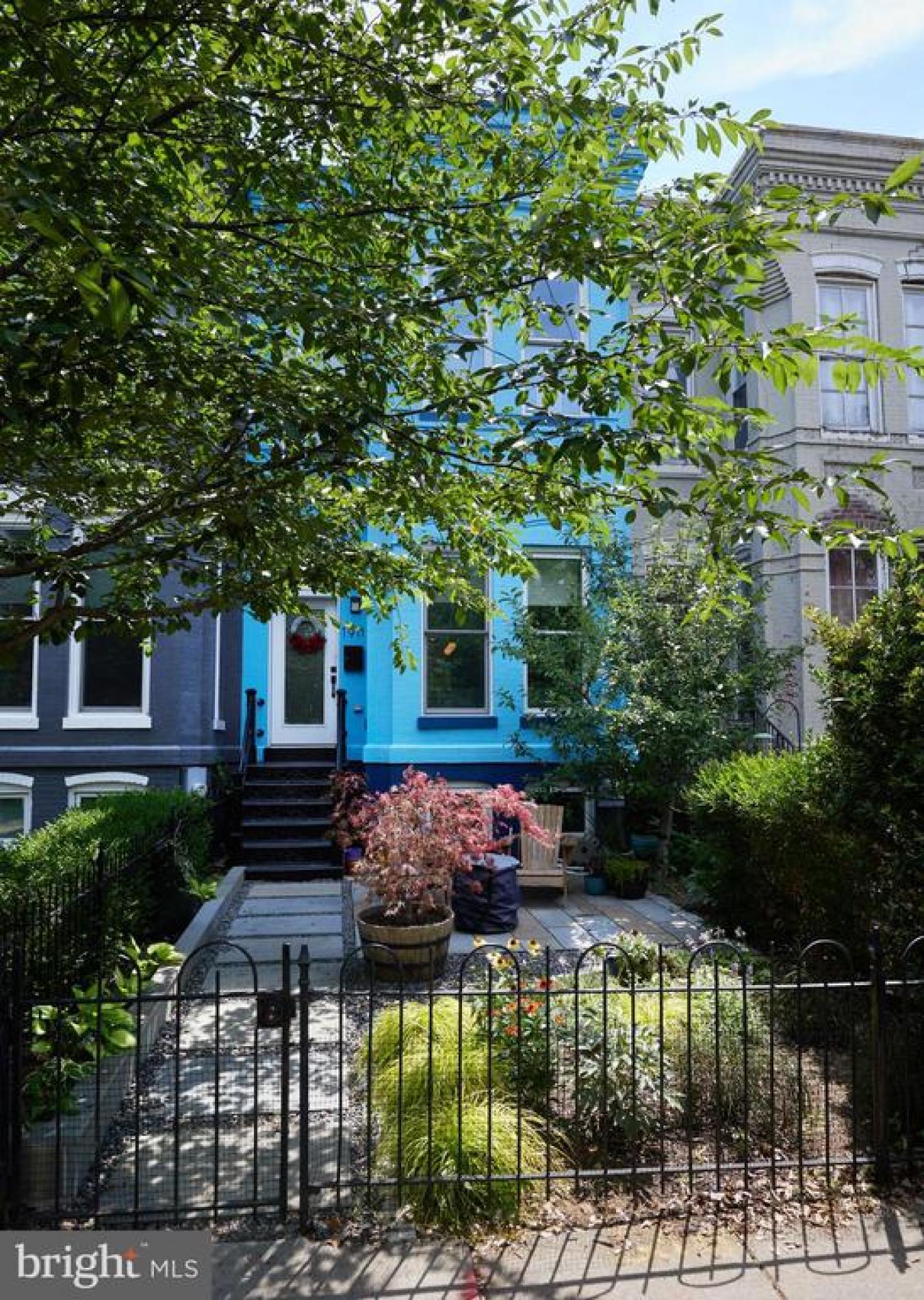 Washington, District Of Columbia, 20001, United States, 4 Bedrooms Bedrooms, ,3 BathroomsBathrooms,Residential,For Sale,1714834