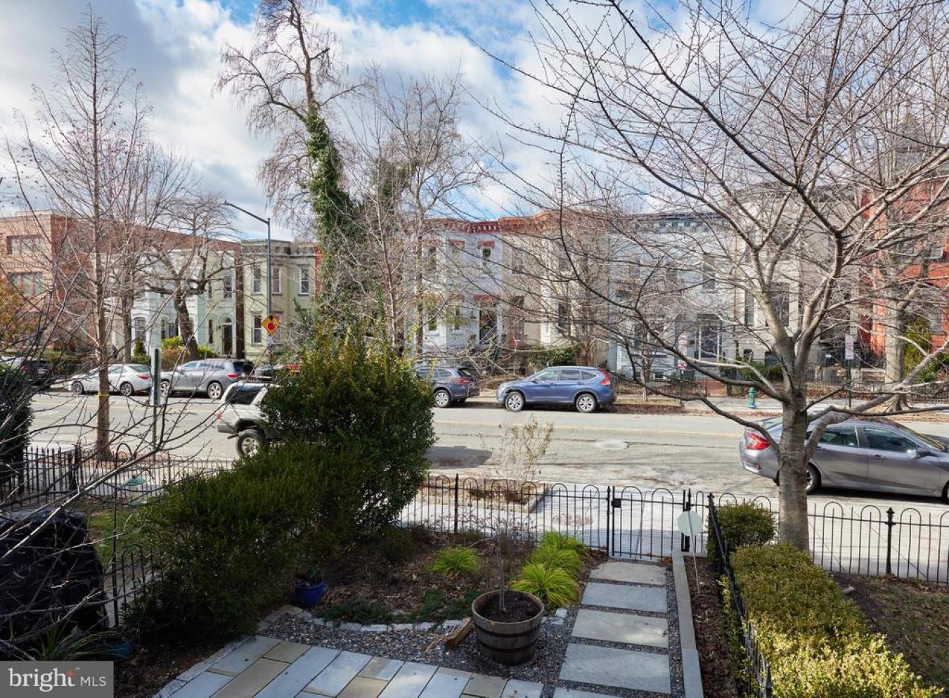 Washington, District Of Columbia, 20001, United States, 4 Bedrooms Bedrooms, ,3 BathroomsBathrooms,Residential,For Sale,1714834