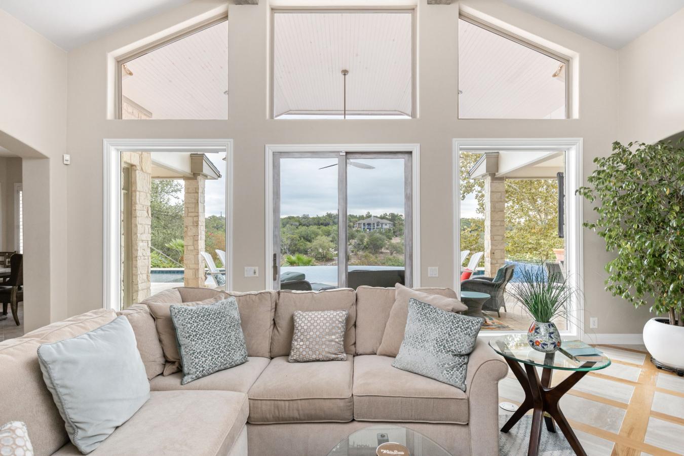 Lakeway, Texas, 78734, United States, 7 Bedrooms Bedrooms, ,5 BathroomsBathrooms,Residential,For Sale,1714828