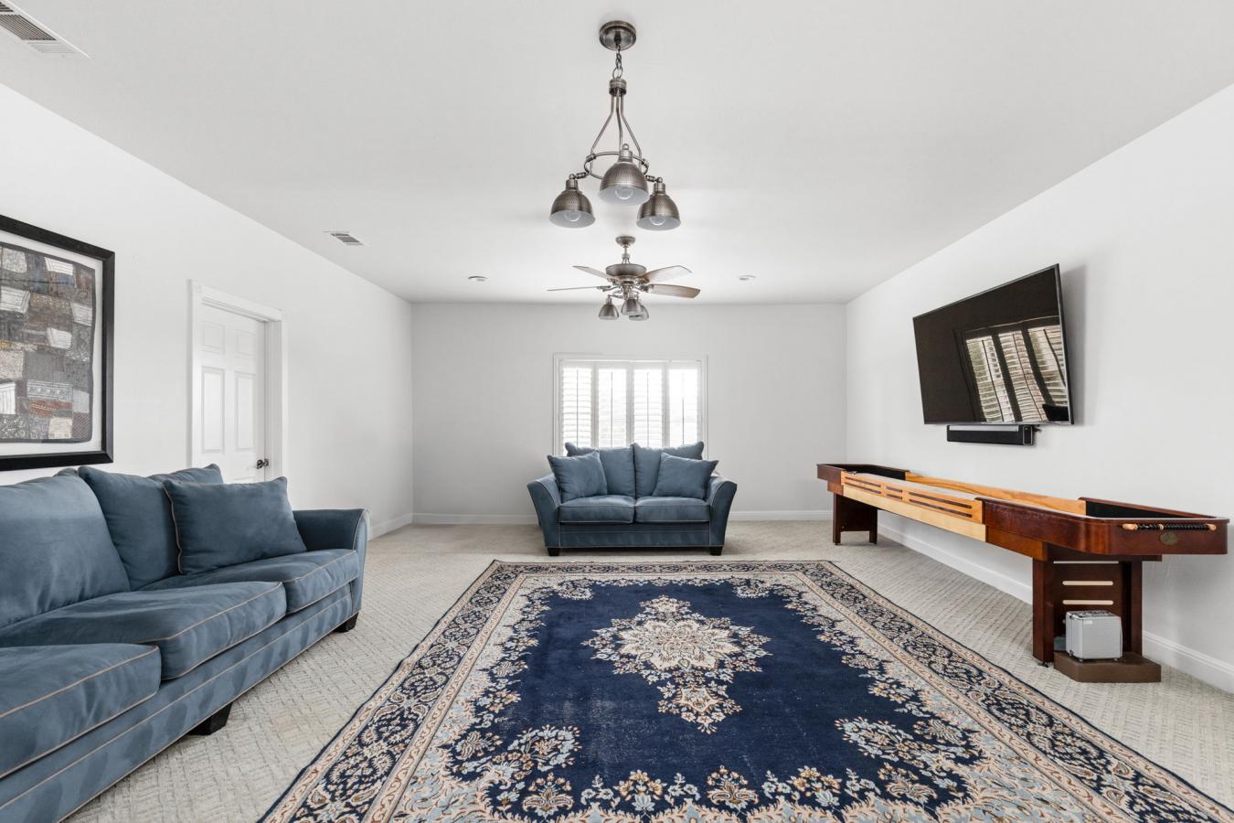 Lakeway, Texas, 78734, United States, 7 Bedrooms Bedrooms, ,5 BathroomsBathrooms,Residential,For Sale,1714828