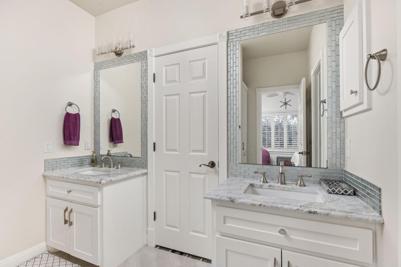 Lakeway, Texas, 78734, United States, 7 Bedrooms Bedrooms, ,5 BathroomsBathrooms,Residential,For Sale,1714828