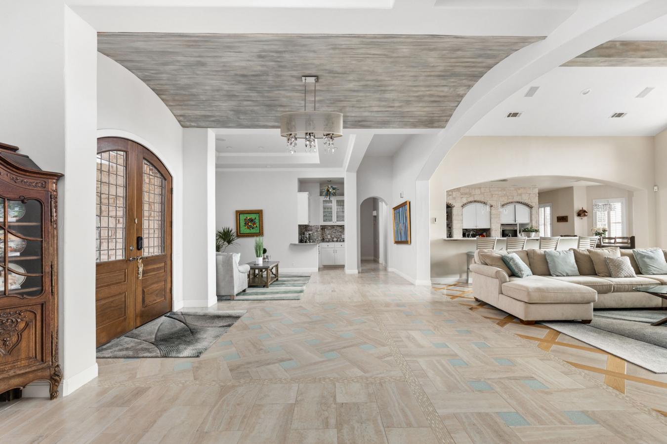 Lakeway, Texas, 78734, United States, 7 Bedrooms Bedrooms, ,5 BathroomsBathrooms,Residential,For Sale,1714828