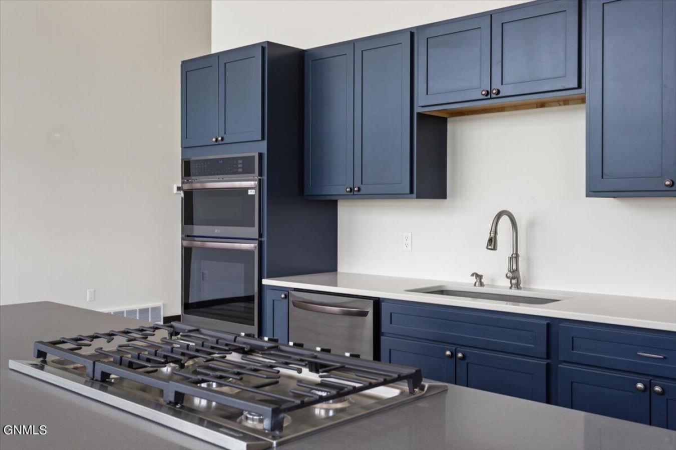 Williston, North Dakota, 58801, United States, 3 Bedrooms Bedrooms, ,2 BathroomsBathrooms,Residential,For Sale,1714768