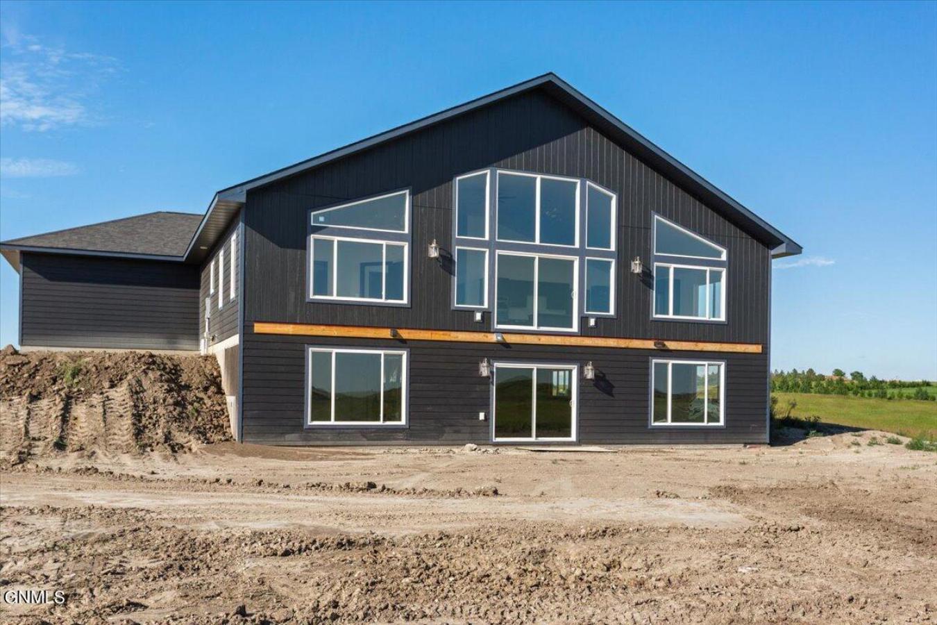 Williston, North Dakota, 58801, United States, 3 Bedrooms Bedrooms, ,2 BathroomsBathrooms,Residential,For Sale,1714768