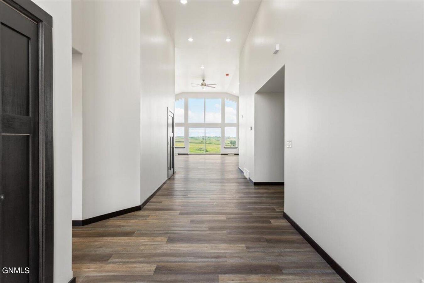 Williston, North Dakota, 58801, United States, 3 Bedrooms Bedrooms, ,2 BathroomsBathrooms,Residential,For Sale,1714768