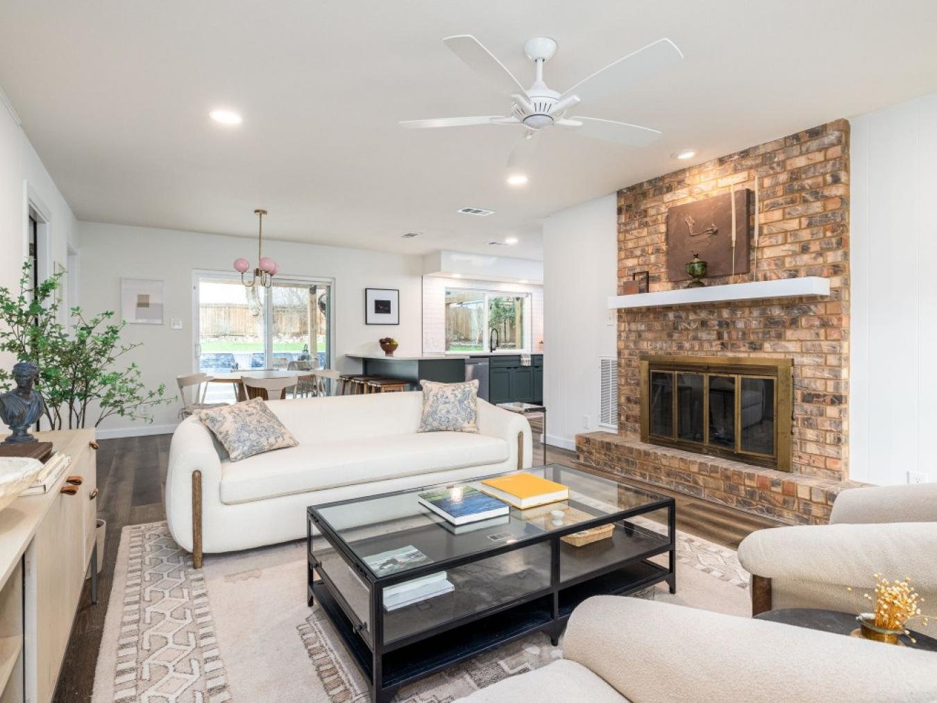 Austin, Texas, 78748, United States, 4 Bedrooms Bedrooms, ,2 BathroomsBathrooms,Residential,For Sale,1714746