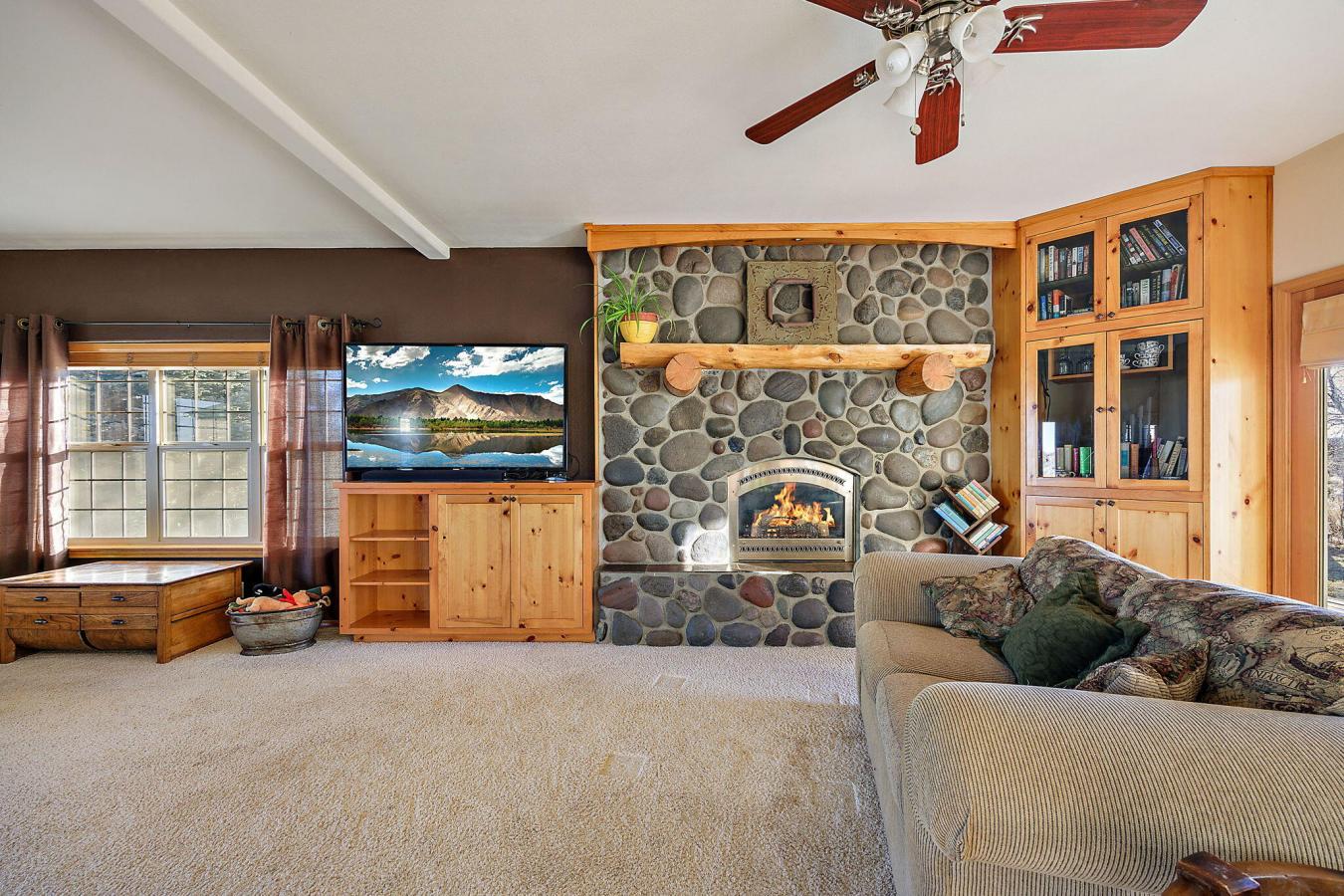 Bend, Oregon, 97702, United States, 4 Bedrooms Bedrooms, ,2 BathroomsBathrooms,Residential,For Sale,1714738