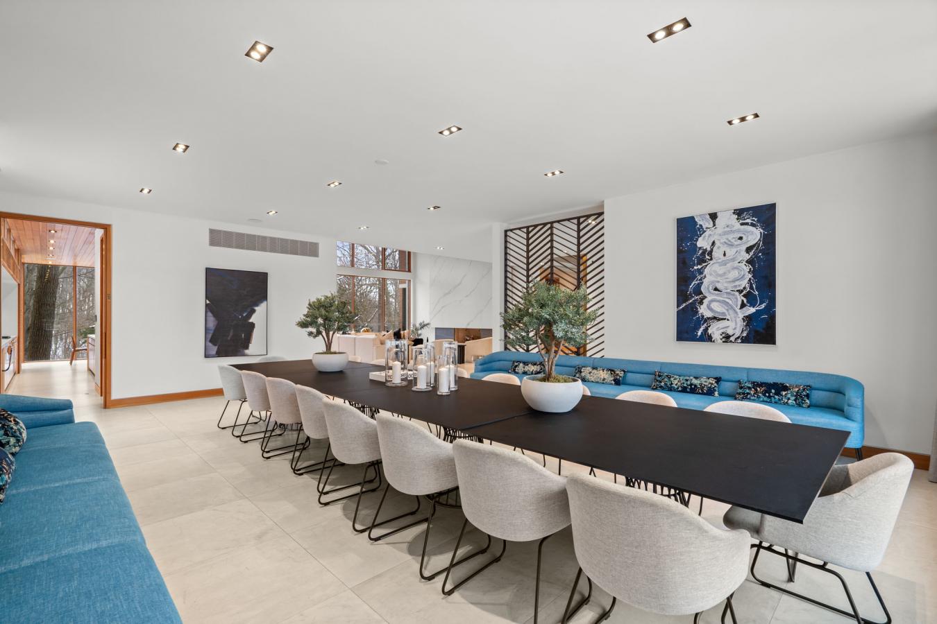 Toronto, ON, M3H 1J4, Canada, 6 Bedrooms Bedrooms, ,10 BathroomsBathrooms,Residential,For Sale,1714729