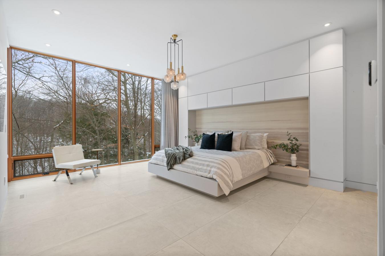 Toronto, ON, M3H 1J4, Canada, 6 Bedrooms Bedrooms, ,10 BathroomsBathrooms,Residential,For Sale,1714729
